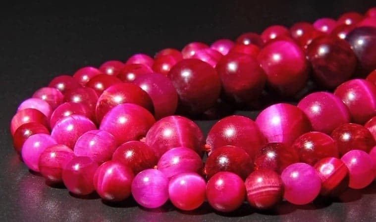 Œil de tigre (coloré rose)