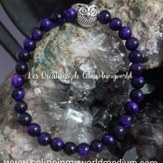 Bracelet en œil de tigre teinté violet