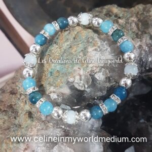 Bracelet en aigue-marine et apatite bleue (pour le chakra de la gorge) et perles d'hématite plaquées argent
