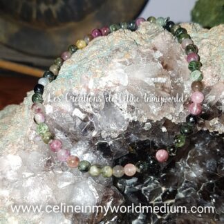 Bracelet pour aider à relier l'esprit, l'âme, la raison et le corps en Tourmaline Polychrome