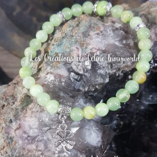 Bracelet porte-bonheur en jade avec trèfle à 4 feuilles