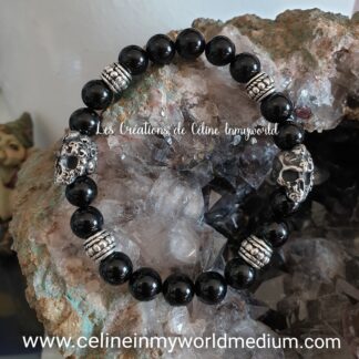 Bracelet pour développer la logique et la capacité à s'imposer, en Onyx noir avec têtes de mort