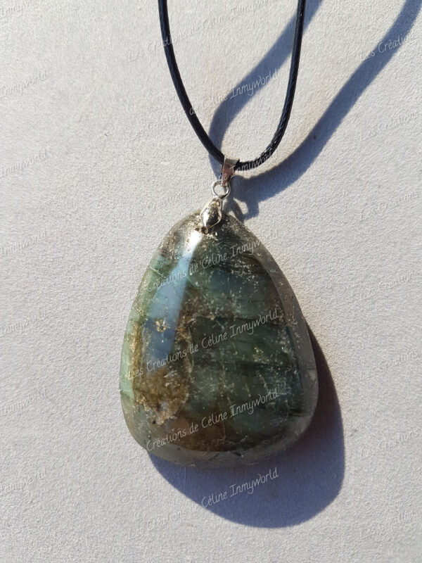 Pendentif goutte en Labradorite (3)