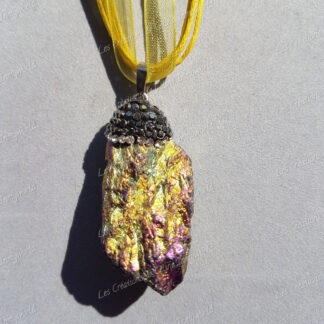 Pendentif pierre brute en Carborandite (1)