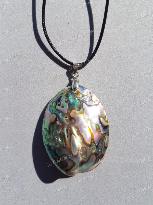 Pendentif ovale en Abalone (1)