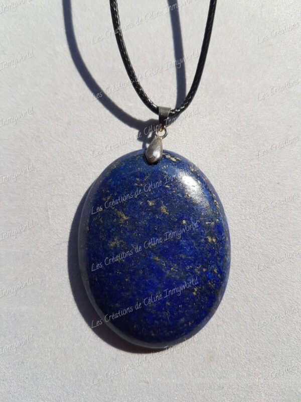 Pendentif ovale en Lapis-lazuli