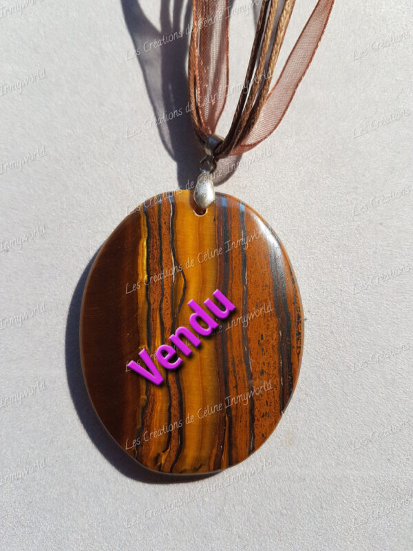 Pendentif ovale en Œil de tigre N°2 (vendu)