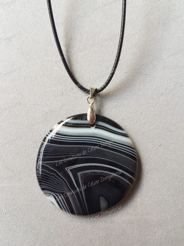 Pendentif rond en Agate du Botswana (1)