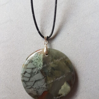 Pendentif rond en Jaspe volcanique