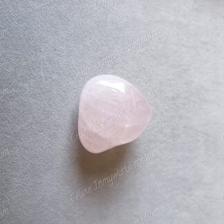 Pierre roulée en Quartz rose modèle n°2