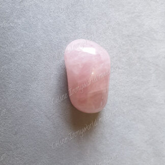 Pierre roulée en Quartz rose modèle n°6