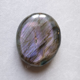 Pierre roulée en Labradorite modèle n°2