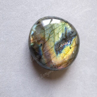 Pierre roulée en Labradorite modèle n°3