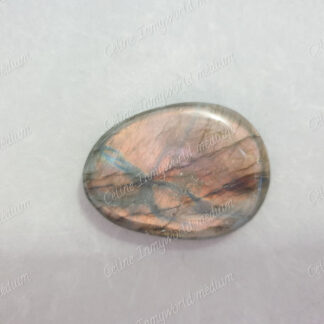 Pierre roulée en Labradorite modèle n°51