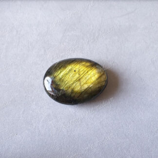 Pierre roulée en Labradorite modèle n°53