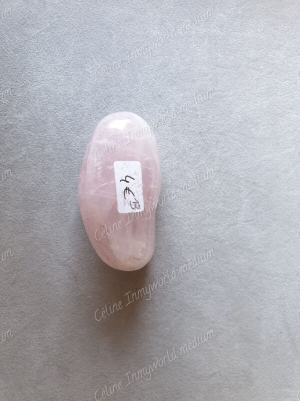 Pierre roulée en Quartz rose modèle n°13