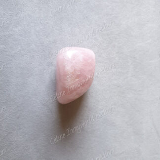 Pierre roulée en Quartz rose modèle n°16