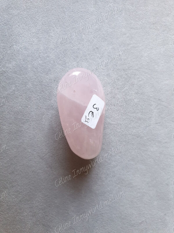 Pierre roulée en Quartz rose modèle n°21