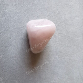 Pierre roulée en Quartz rose modèle n°24