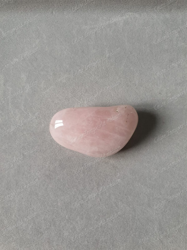 Pierre roulée en Quartz rose modèle n°25