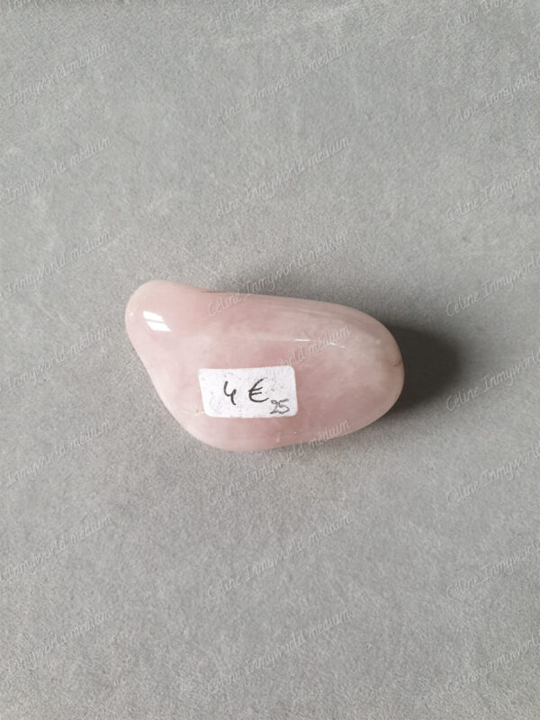 Pierre roulée en Quartz rose modèle n°25