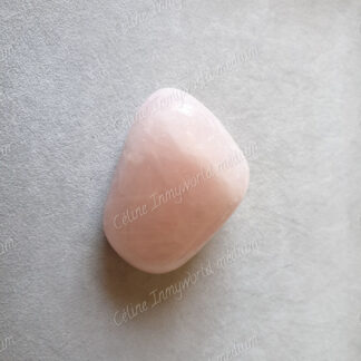 Pierre roulée en Quartz rose modèle n°26