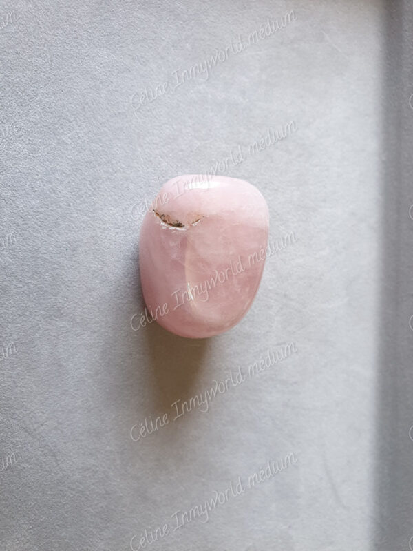 Pierre roulée en Quartz rose modèle n°27