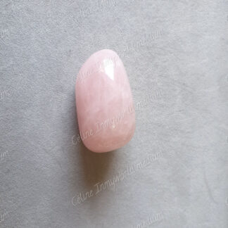Pierre roulée en Quartz rose modèle n°29