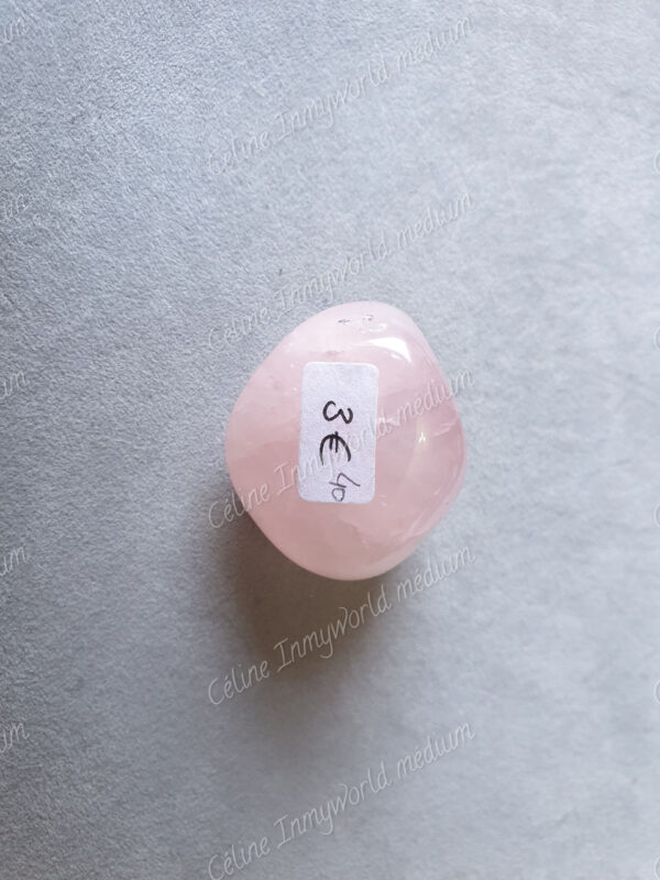 Pierre roulée en Quartz rose modèle n°40