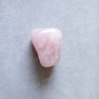 Pierre roulée en Quartz rose modèle n°45
