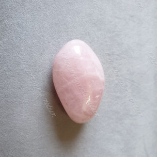 Pierre roulée en Quartz rose modèle n°51