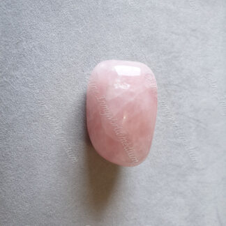 Pierre roulée en Quartz rose modèle n°56