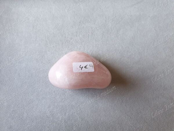 Pierre roulée en Quartz rose modèle n°64