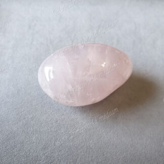 Pierre roulée en Quartz rose modèle n°66