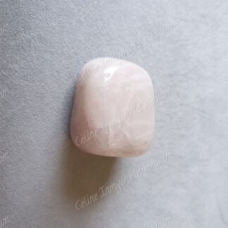 Pierre roulée en Quartz rose modèle n°67