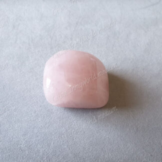 Pierre roulée en Quartz rose modèle n°69
