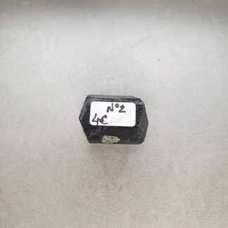 Pierre brute en Tourmaline noire biterminée modèle n°2