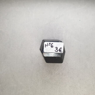 Pierre brute en Tourmaline noire biterminée modèle n°6
