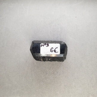 Pierre brute en Tourmaline noire biterminée modèle n°9