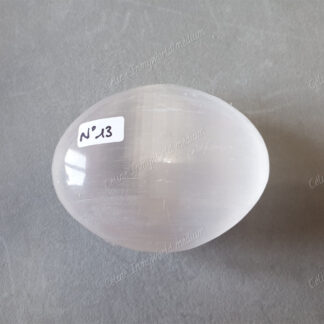 Pierre roulée savon en Sélénite modèle n°13