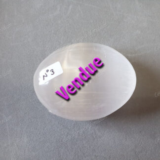 Pierre roulée savon en Sélénite modèle n°3