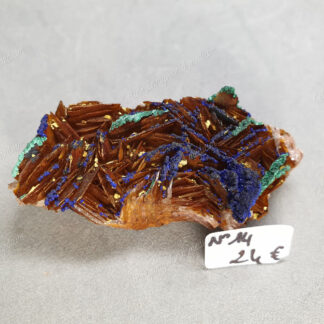 Druse d'Azurite-malachite et Baryte brune brutes modèle n°14