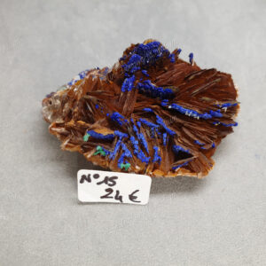 Druse d'Azurite-malachite et Baryte brune brutes modèle n°15