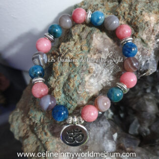 Bracelet pour la joie, la motivation et contre les influences indésirables, en Apatite bleue, Rhodocrosite, Agate du Botswana avec symbole aum