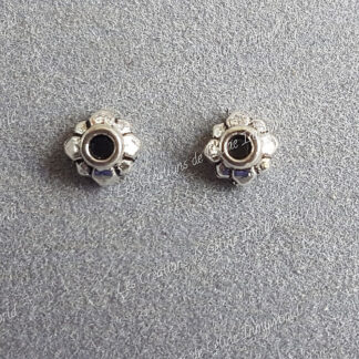 Séparateur 4mm argenté en forme de Fleur d'enrobage de perles (3)