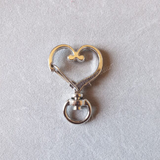 Mousqueton simple en coeur argenté