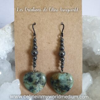 Boucles d'oreilles cœurs en Turquoise Africaine et Hématite