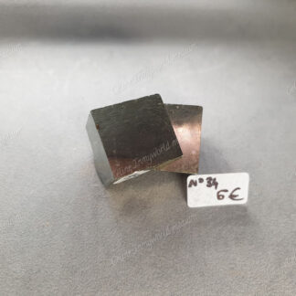 Pierre brute en Pyrite modèle n°34