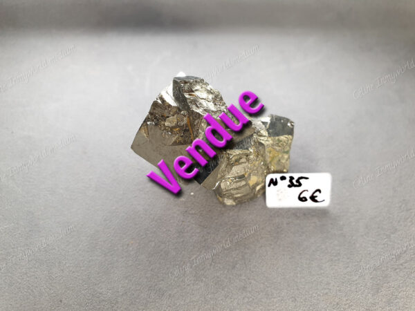 Pierre brute en Pyrite modèle n°35 vendue