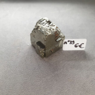 Pierre brute en Pyrite modèle n°39